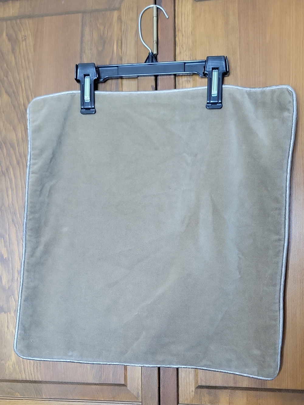 Crate&Barrel BENNETT Accent Throw Pillow in Taupe